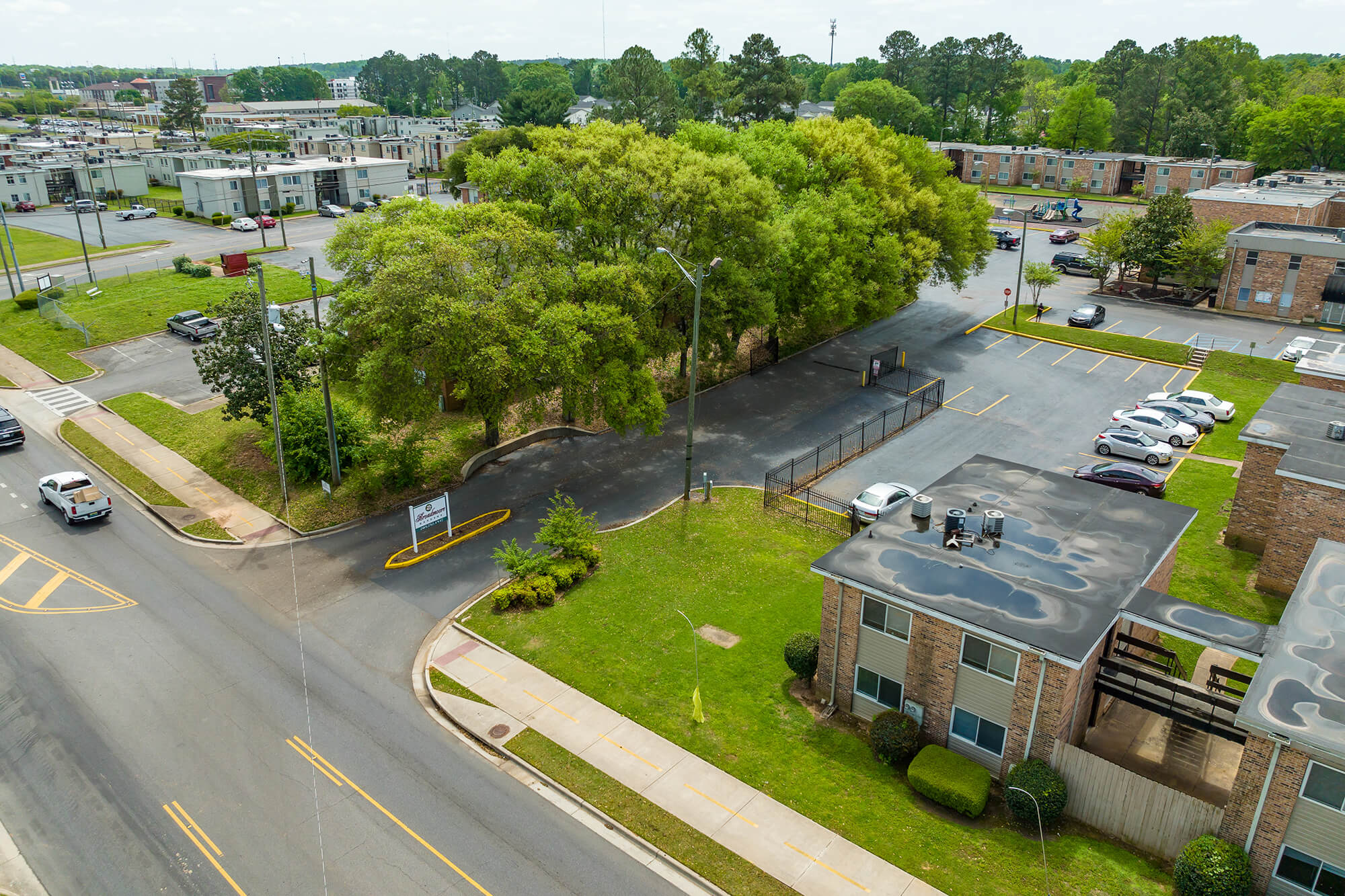 the Oakley apartment homes in Tuscaloosa, AL